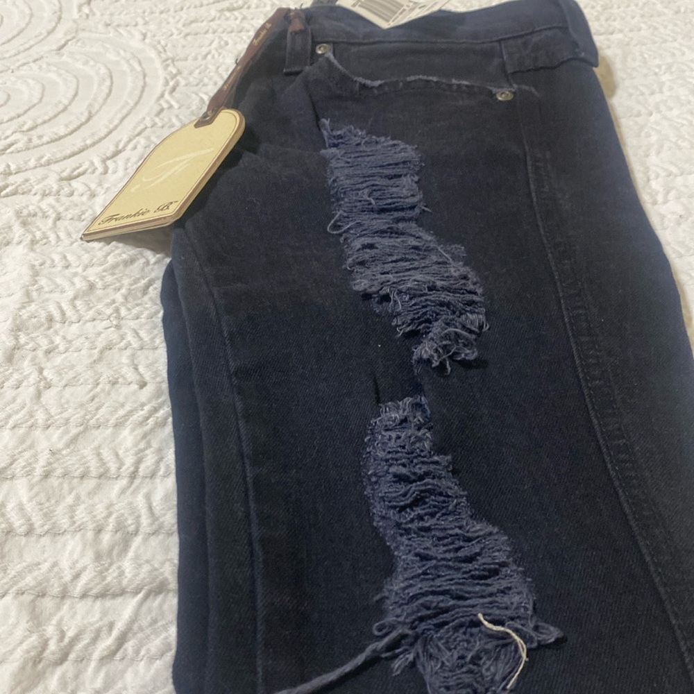 Frankie B destruction jeans Size 27
Skinny